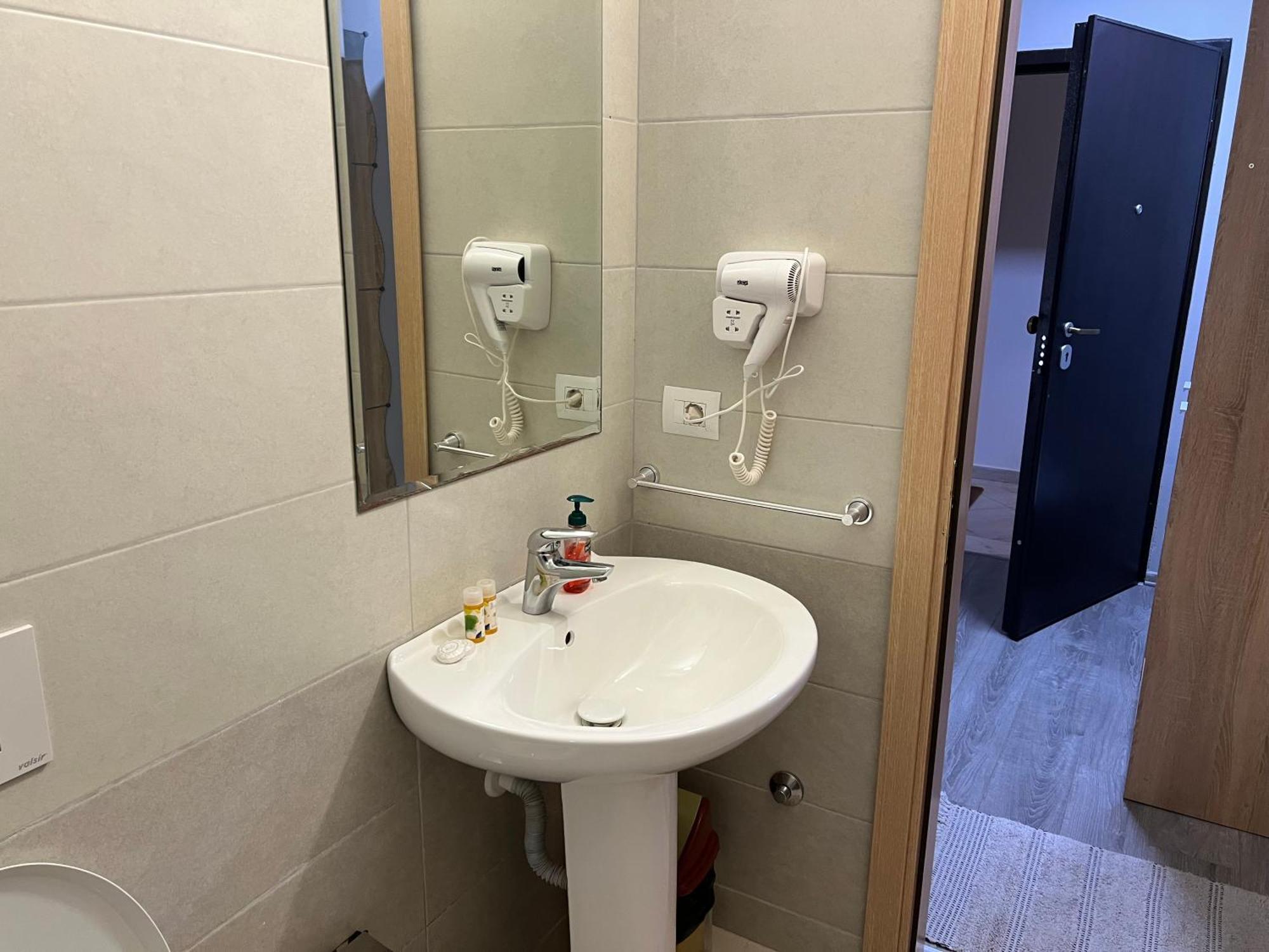 Apartamente Oslo Vlorë 외부 사진